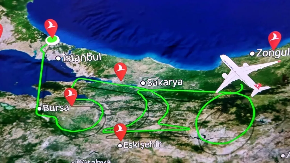 THY’nin TK-Aile adlı uçağı gökyüzüne 500’üncü logoyu çizdi THY’nin TK-Aile adlı uçağı gökyüzüne 500’üncü logoyu çizdi