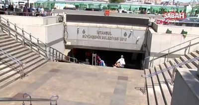 Eminönü esnafı toparlanmaya çalışıyor