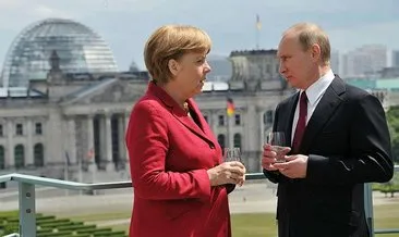 Putin, Merkel ile Libya krizini görüştü