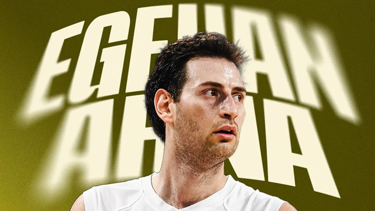 Safiport Erokspor basketbol takımı oyuncusu Egehan Arna