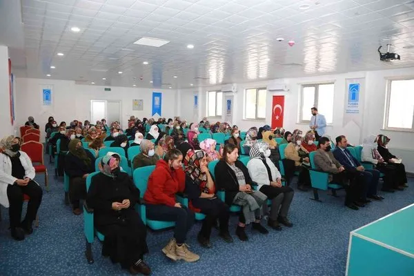 Tuşba Belediyesinden kadınlara yönelik Miraç Kandil programı
