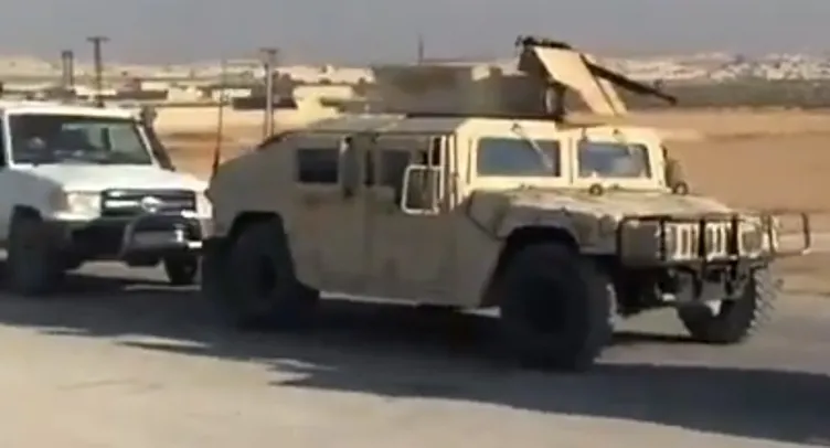 PKK/YPG Halep’i terk ediyor: ABD yapımı zırhlı araçlar görüntülere yansıdı!
