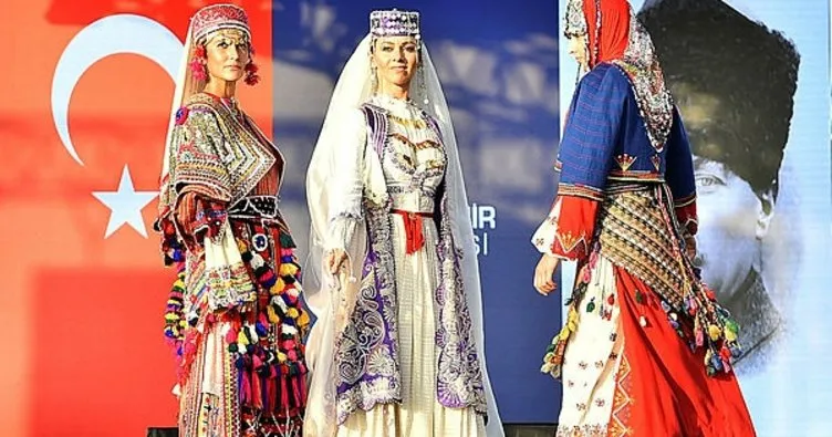 Balkan Festivali’nde giysi defilesi