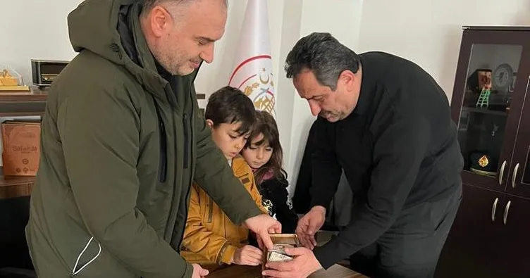 Kendileri küçük yürekleri büyük: Depremzedeler için bağışladılar