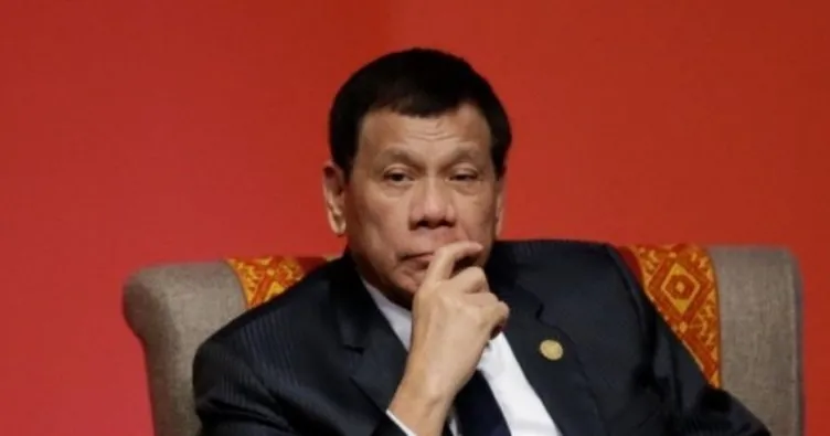 Filipinler Devlet Başkanı Duterte tepkilere rağmen Çin’e yakınlaşıyor