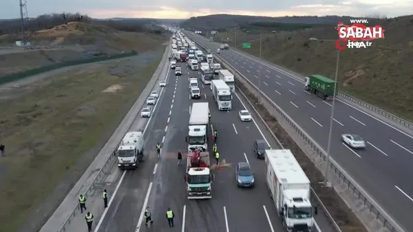 Kuzey Marmara Otoyolu'nda otomobil ile tır çarpıştı, oluşan araç kuyruğu böyle görüntülendi | Video