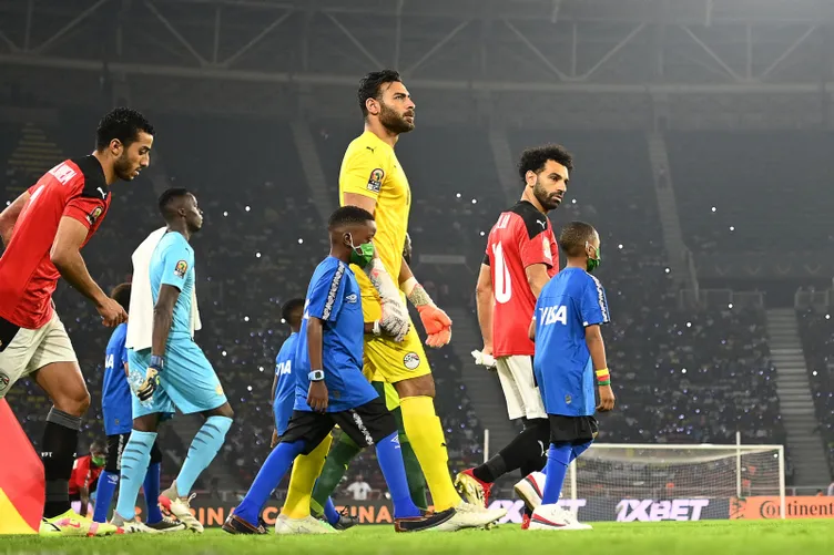 Son dakika: Afrika Uluslar Kupası’nda futbol tarihine geçecek anlar! Maçın hakeminden Mohamed Salah’a ilginç tepki…