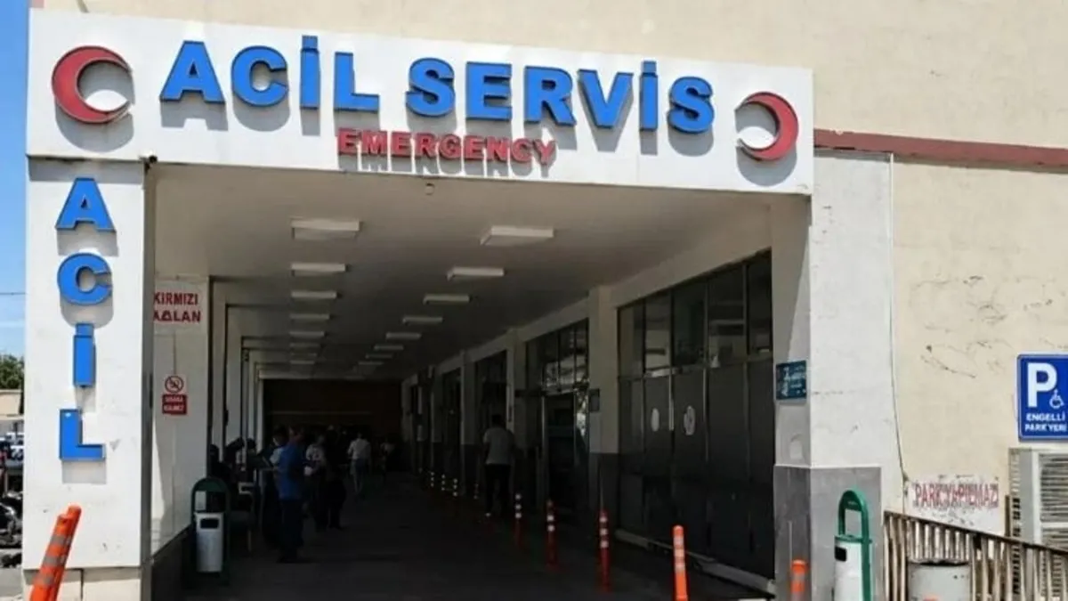 Gediz’de bıçaklı kavga: Yengesini öldürdü, ağabeyini ağır yaraladı Gediz’de bıçaklı kavga: Yengesini öldürdü, ağabeyini ağır yaraladı