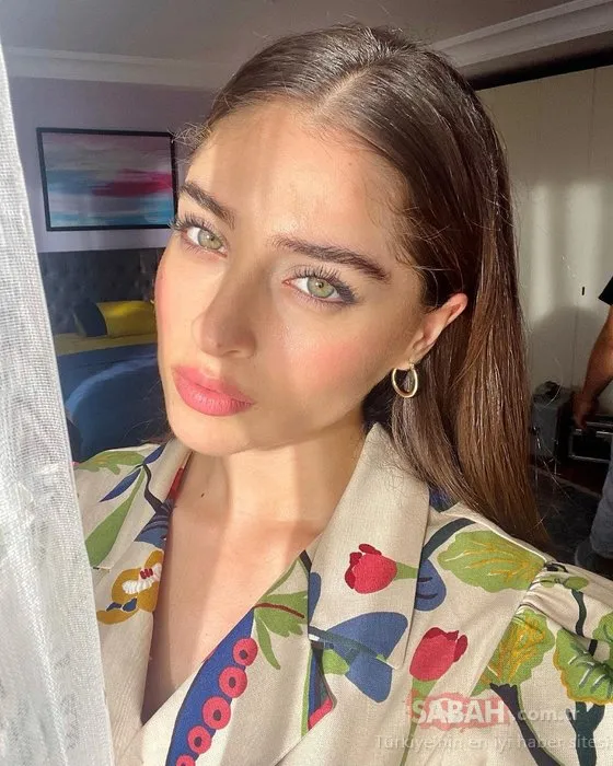 Türk Dizi Oyuncuları panosundaki Pin