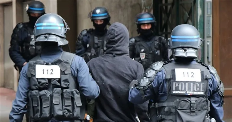 Siyahi genci polisler mi öldürdü? Fransa’da soruşturma başlatıldı