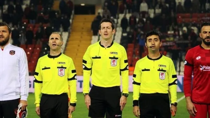 Hakemler ne kadar para kazanıyor? İşle hakem maaşları ve yıllık kazançları...