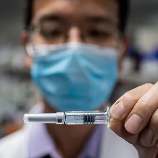 Son dakika: Çin'de korona aşısı riskli gruplara uygulanmaya başlandı