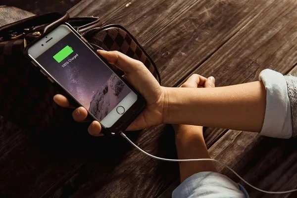 Apple'ın indirimli pil değişim programı Türkiye'de başladı