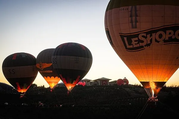 Cumhurbaşkanlığı Külliyesi’nde sıcak hava balonu etkinliği