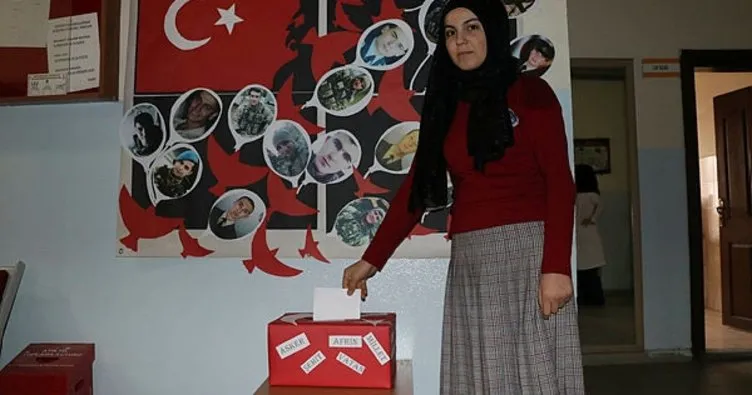 Öğrencilerden Mehmetçik’e kareografili destek