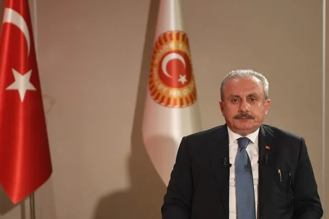 Son dakika! TBMM Başkanı Mustafa Şentop'tan yeni anayasa açıklaması: Bir çözüm yolu bulunabilir