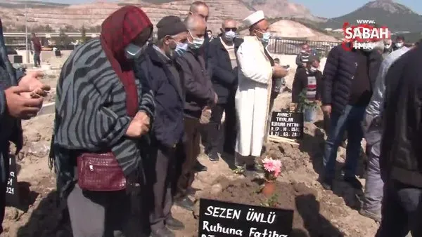 İzmir'de 5 aylık hamileyken öldürülen Sezen Ünlü dualarla son yolculuğuna uğurlandı