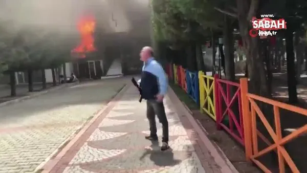 Beylikdüzü'nde belediyeye kızan bir kişi iş yerini ateşe verdi! | Video