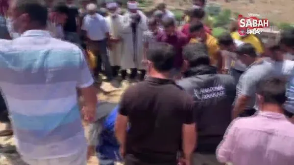 Son dakika: PKK'lı teröristlerin katlettiği sivil şehitler toprağa verildi | Video