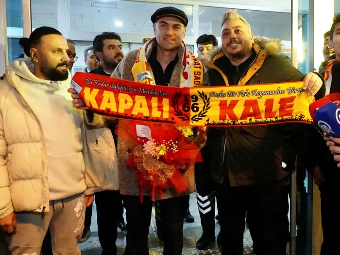 burak-yilmaza-kayseride-gorkemli-karsilama-1706372400041.jpg