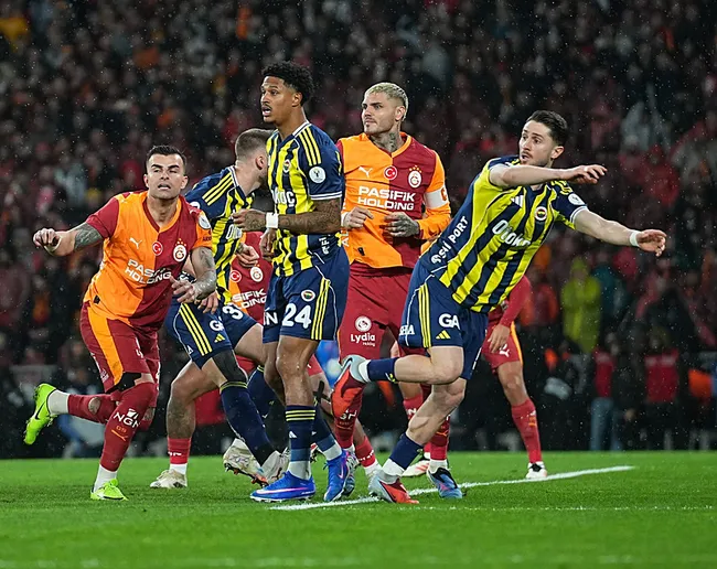 tum-turkiye-atvyi-izledi-galatasaray-fenerbahce-super-finali-ekrana-kilitledi-1768118405021.jpg