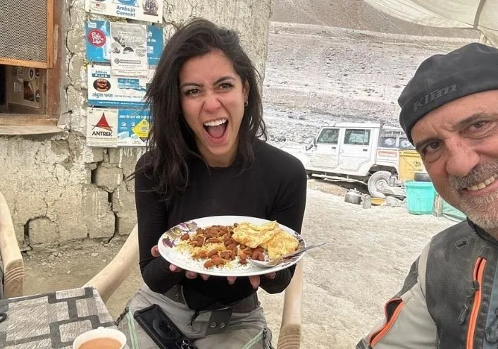 Dünya bu olayı konuşuyor! İspanyol gezgin çift Hindistan'da işkenceye uğradı: