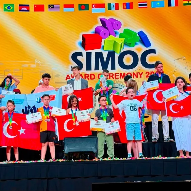 sinyapurdaki-matematik-olimpiyatinda-iki-kardesten-ortak-basari-kendi-kategorilerinde-turkiye-birincisi-oldula-1784984741596.jpg