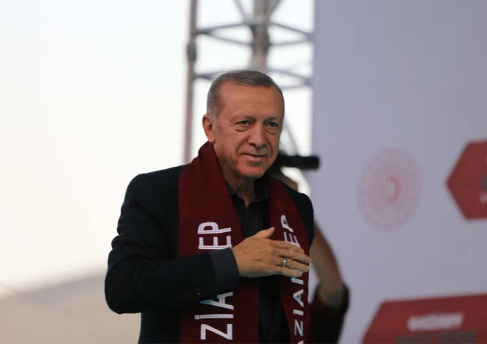 son-dakika-baskan-erdogandan-kilicdarogluna-ingiltere-gondermesi-ya-sen-ne-yapiyorsun-bunlar-dunyanin-iligini-1667665154578.jpg