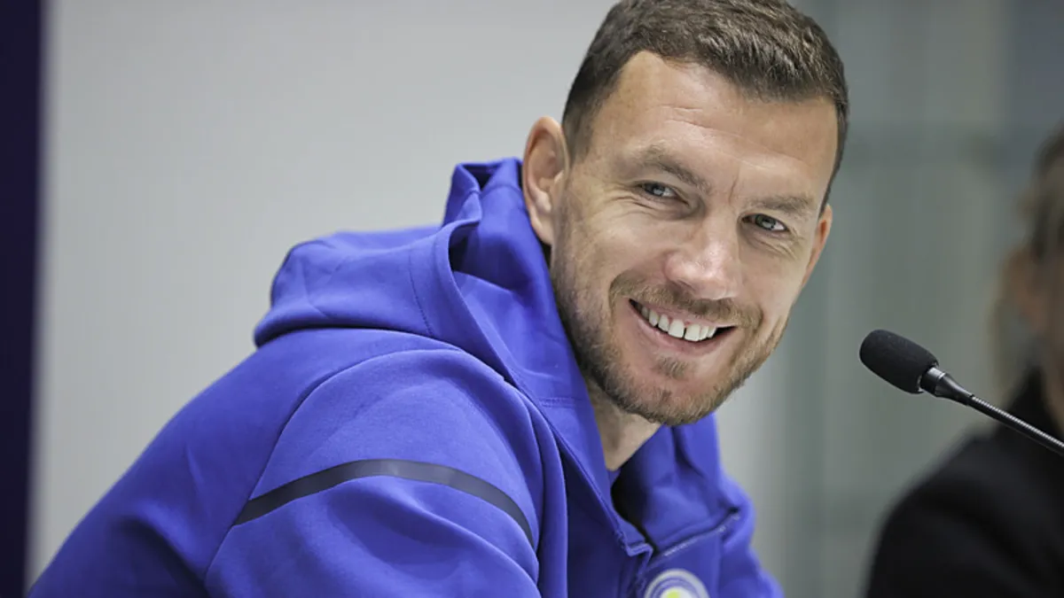 Bosna Hersekli efsane Edin Dzeko milli takıma veda ediyor!