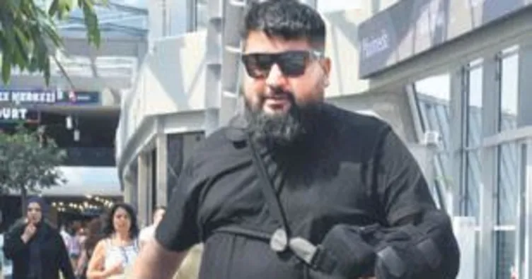 ‘Askıyı omzumdaki ağrı için takıyorum’