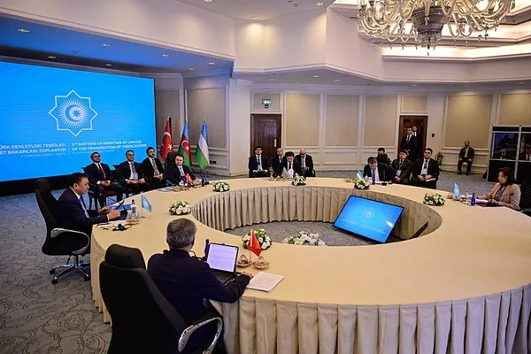 tdt-adalet-bakanlari-3-toplantisi-istanbulda-gerceklestirildi-ortak-bildiri-imzalandi-1791369090416.jpg TDT Adalet Bakanları 3. Toplantısı İstanbul'da gerçekleştirildi: Ortak bildiri imzalandı!