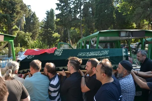 kalp-krizi-sonucu-hayatini-kaybeden-haber7-editoru-son-yolculuguna-ugurlandi-1689523379461.jpeg