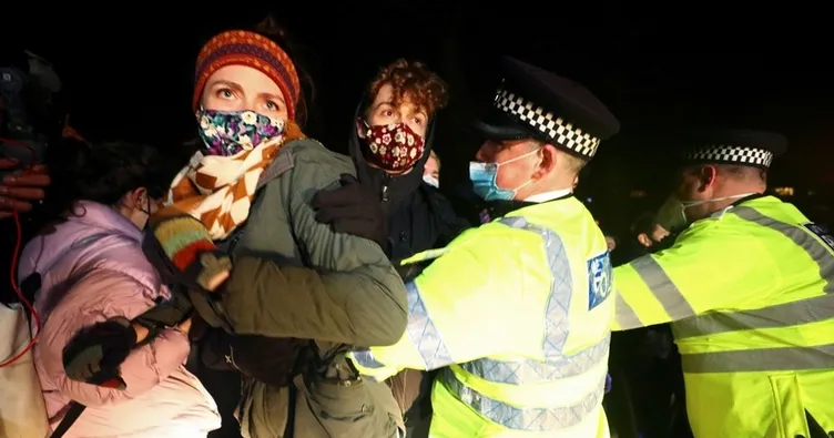 Londra’da polis müdahalesine tepki!