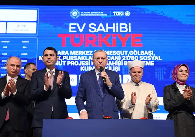 baskan-erdogan-siyonist-lobi-tahrikiyle-irana-saldiri-yapildi-1772540790481.jpeg