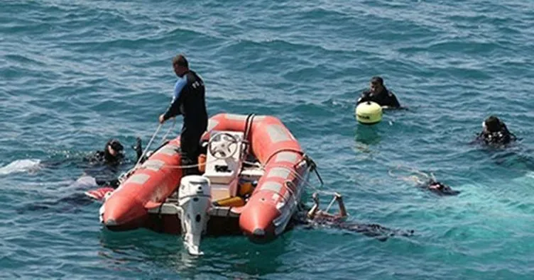 Dikili’de kaçak teknesi battı: 13 kayıp