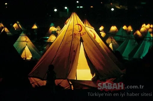 17 Ağustos 1999.. Türkiye'yi yıkan depremin acı görüntüleri