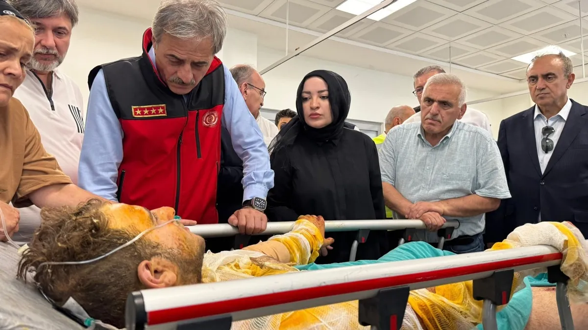 Patlamada son durum: 6’sı ağır toplam 28 yaralı Patlamada son durum: 6’sı ağır toplam 28 yaralı