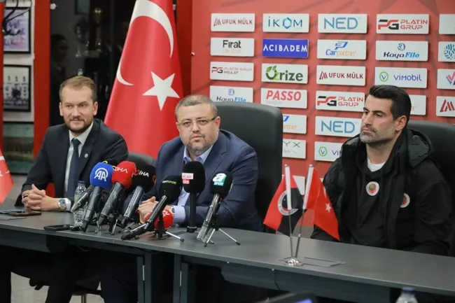 genclerbirligi-baskani-mehmet-kayadan-secim-aciklamalari-emre-mor-ve-cenk-tosun-ile-gorusme-halindeyiz-1764250046234.jpeg