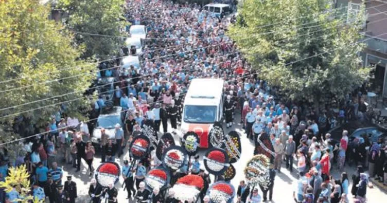 Şemdinli şehitlerini on binler uğurladı