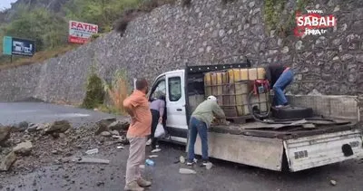 Kaya parçaları kamyonetin üzerine yuvarlandı, facianın eşiğinden dönüldü | Video