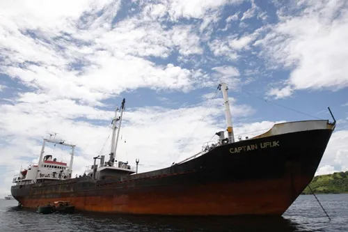 Filipinler’de Türk gemisine el konuldu