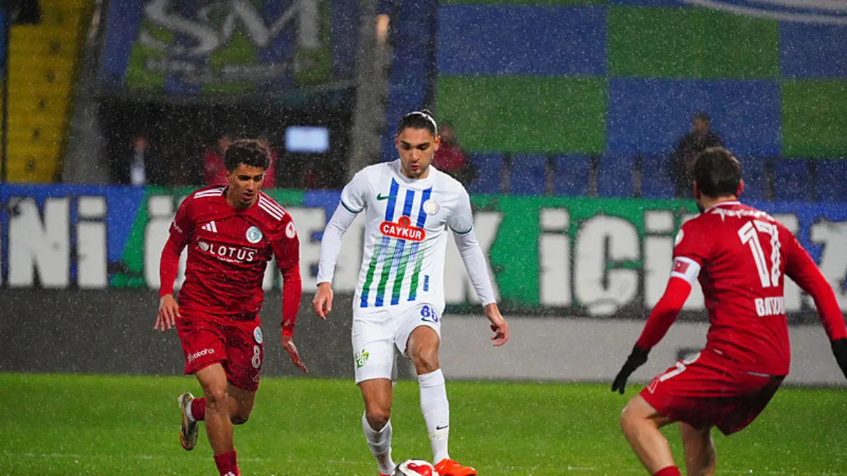 Rizespor kupada Beyoğlu Yeni Çarşı’ya takıldı! İstanbul ekibi puanla tanıştı Rizespor kupada Beyoğlu Yeni Çarşı’ya takıldı! İstanbul ekibi puanla tanıştı