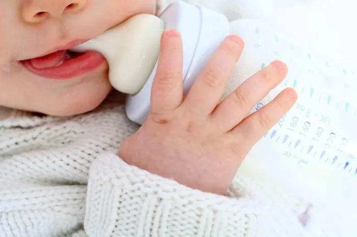 bebeklerde sut alerjisi nedir sut alerjisi nasil tedavi edilir bebek haberleri