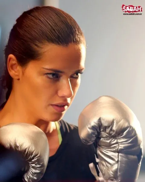 Adriana Lima'dan hayran bırakacak pozlar!