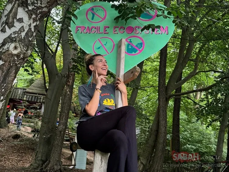 Kenan İmirzalıoğlu ile Sinem Kobal kızları Lalin ve Leyla ile Polonya’da tatil yaptı! İmirzalıoğlu Ailesi’nin tercihi ekolojik kamp!