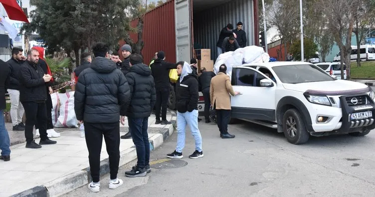 Ak Parti Manisa İl Başkanı Salih Hızlı: 20 kamyon ve 21 tır yola çıktı