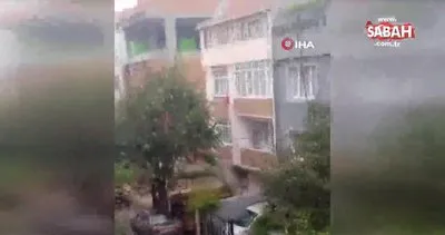Küçükçekmece’de fırtına binanın çatısını böyle yıktı | Video