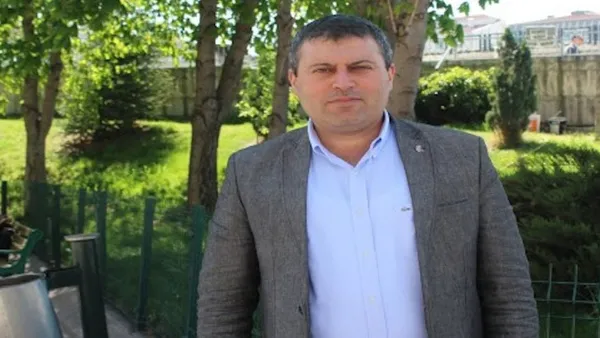 memleket-partisinde-disiplin-kurulu-uyesi-iki-isme-kesin-ihrac-istemi-1644600207283.jpg Memleket Partisinde Disiplin Kurulu üyesi iki isme kesin ihraç istemi