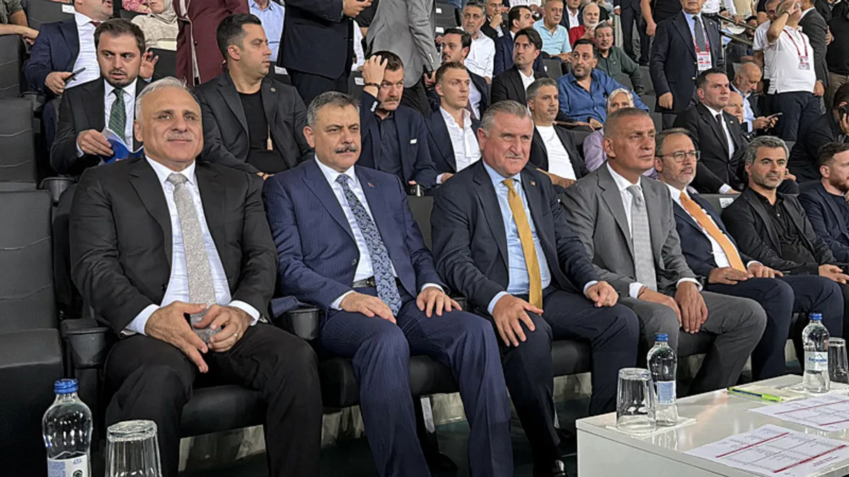 Bakanlar Tribünde! Amed Sportif Faaliyetler - Erzurumspor FK Karşılaşmasını İzledi