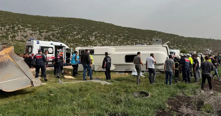 Gaziantep’te kaza: 1 astsubay yaşamını yitirdi, 17 yolcu yaralandı